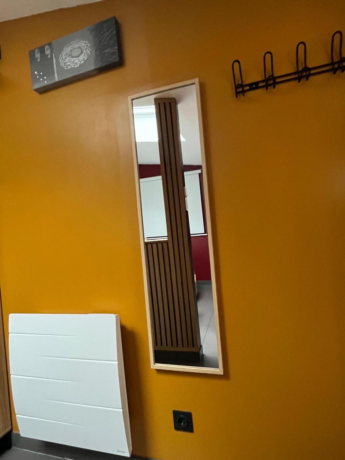 Suite Avec Sauna 36M² Niort Extérieur photo